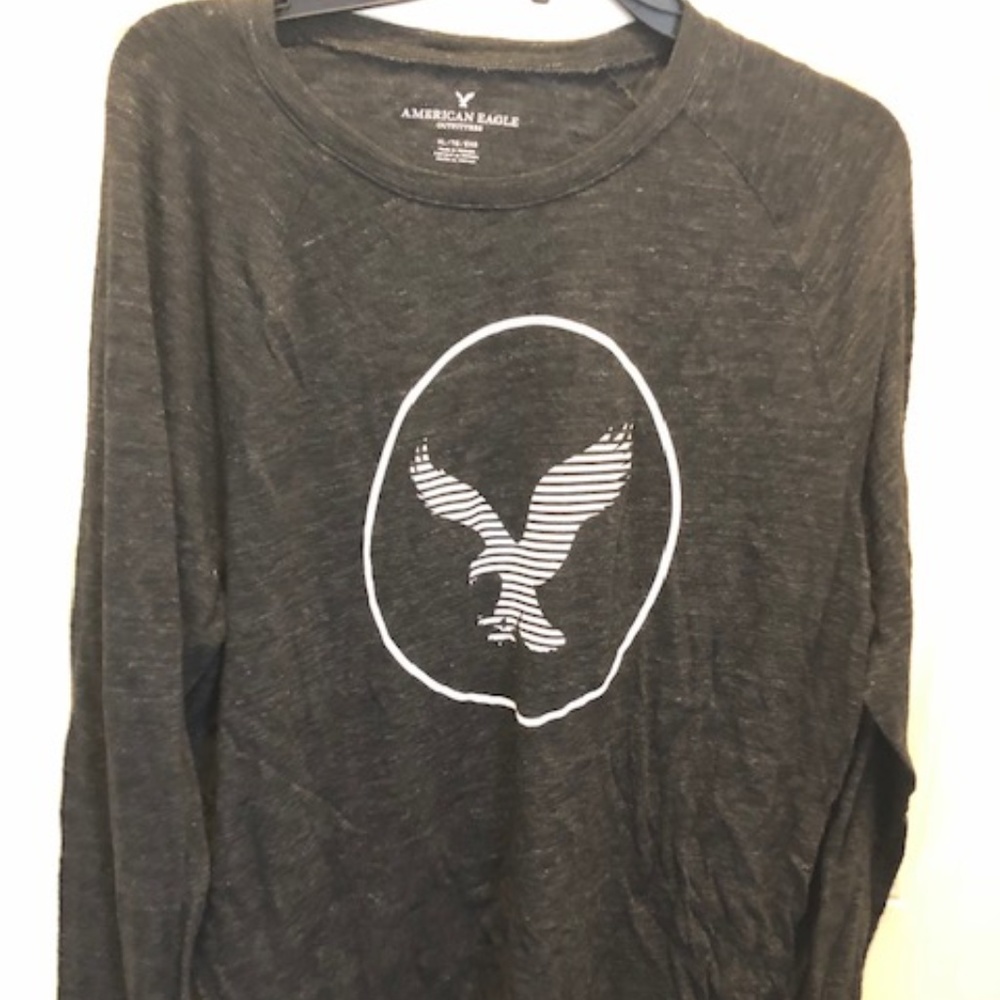 American Eagle long sleeve shirt